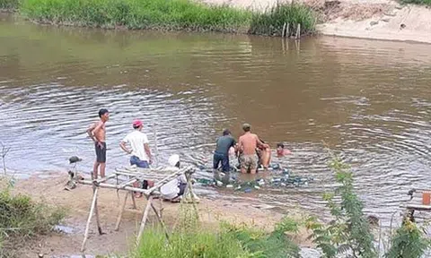 Bé trai 27 tháng tuổi mất tích: Phát hiện thi thể dưới suối